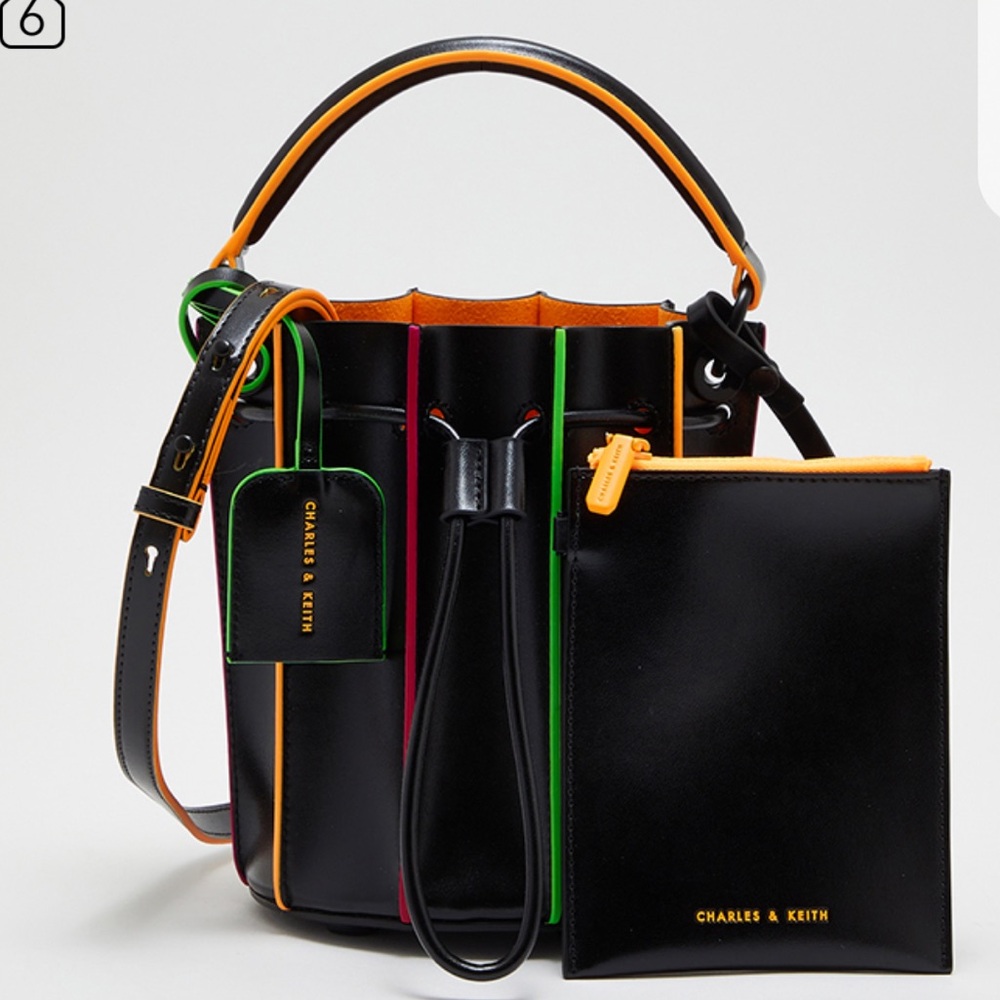 CHARLES & KEITH Small Black Clove Top Handle Bucket Bag NWT & Box VHTF